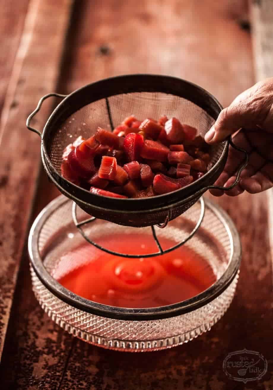 Rhubarb summer cocktail recipes | www.littlerustedladle.com #rhubarb #cocktails #foodphotography