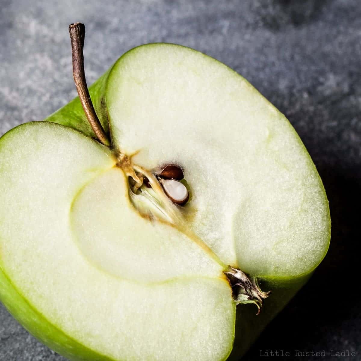 Heavy Metal Detox Green Smoothie - Little Rusted Ladle - Jena Carlin Photography - 036-web WM