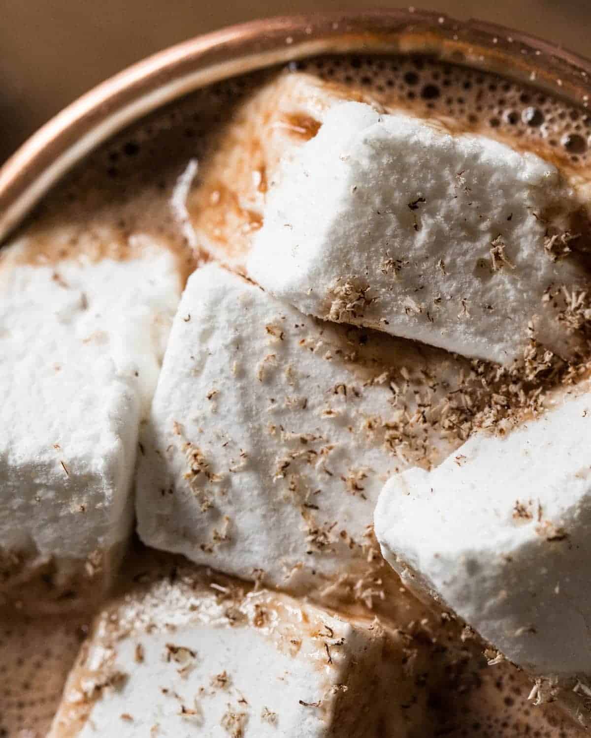 homemade-marshmallows-recipe-fluffy-sweet-and-so-easy-hot-cocoa-little-rusted-ladle-food-photography-web-6